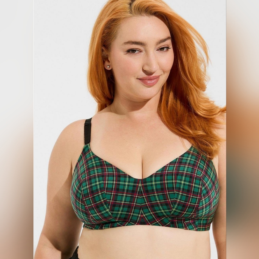 Torrid 48DDD Wire Free Dream Bra